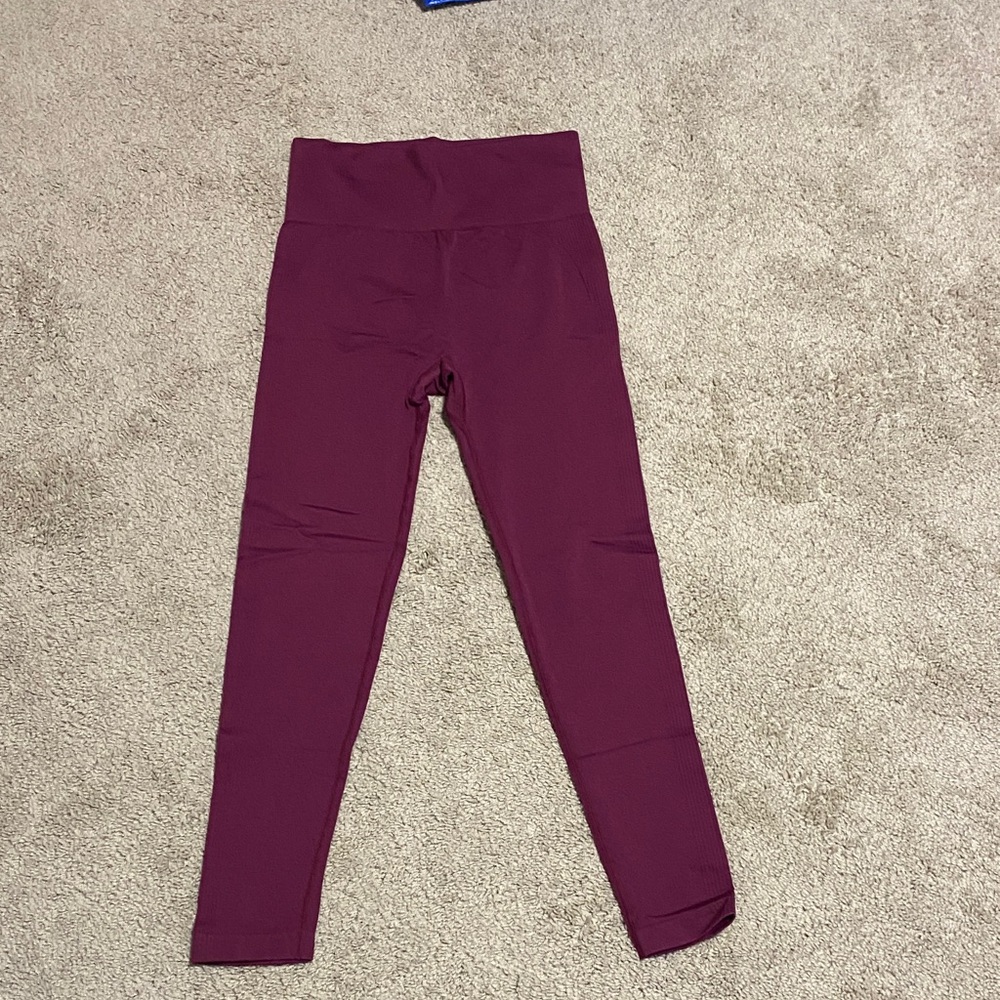 Pink invisible scrunch butt lifting leggings